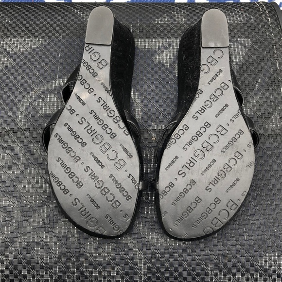 BCBGIRLS wedges - Picture 2 of 3